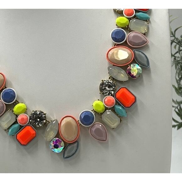 J. Crew Brûlée Neon Pastel Multicolor Fiesta Rhinestone Crystal Cluster Necklace - Picture 11 of 16